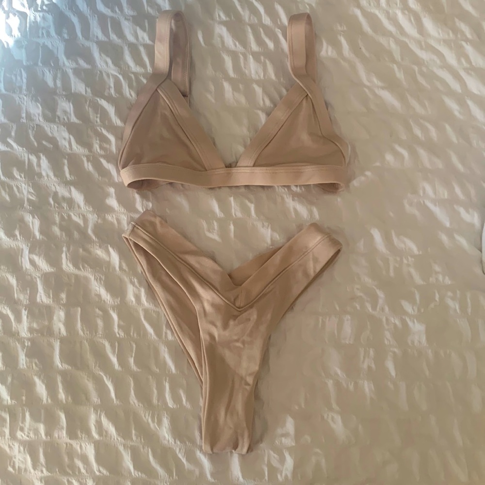 ONE ONE bikini Size Small